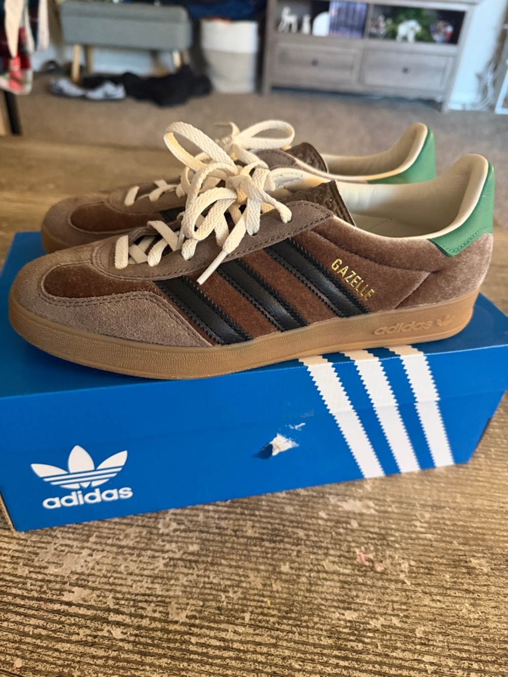 Adidas x Size? Gazelle ‘Velour Brown’ sneakers